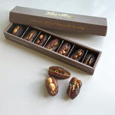 تمر مجدول مع المكسرات - ٧ حبات