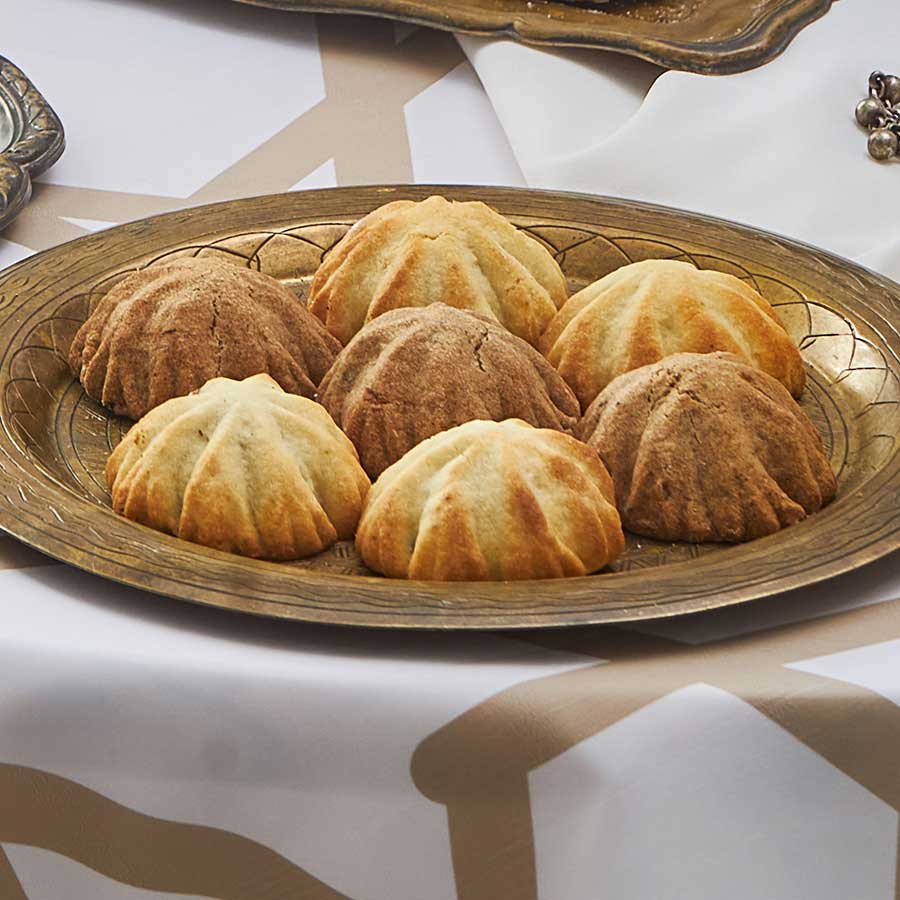 Ma'amoul with cinnamon